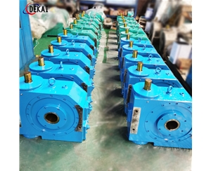 潍坊德凯A225钢厂连铸机专用二次包络蜗杆减速机